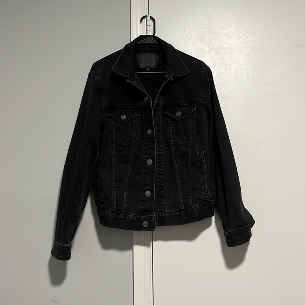 American eagle black denim jacket.